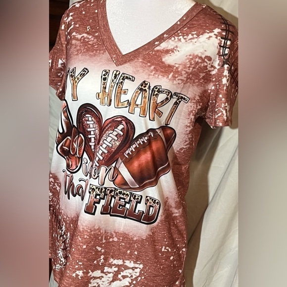 🏈My heart is on that field  VNeck womens TShirt with heart, peace, and football - Picture 6 of 9